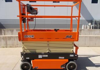 OHS Alert JLG SCISSOR LIFT